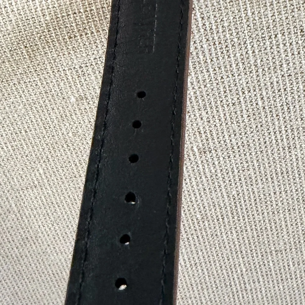 Croton Black Leather Watch Strap - works just put new battery in it.